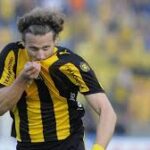 3. Diego Forlán
