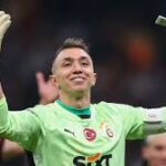 9. Fernando Muslera