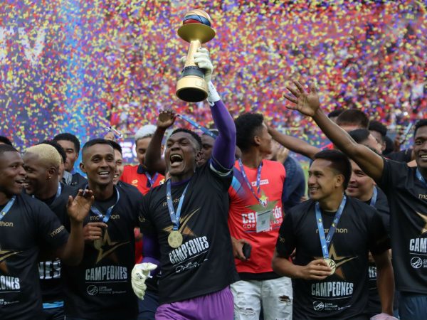 FBL COPA ECUADOR FINAL INDEPENDIENTE NACIONAL Quito, miércoles 27 de Noviembre del 2024. Independiente del Valle se enfrenta a El Nacional en el estadio Rodrigo Paz Delgado por la final de la Copa Ecuador Direct TV 2024.
Fotos :API /Rolando Enríquez
